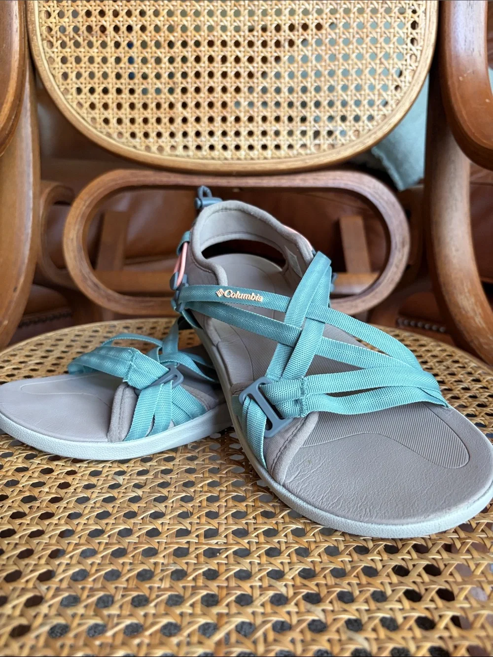 Columbia Women's Sandals Size 8 Fungi Apricot Fizz